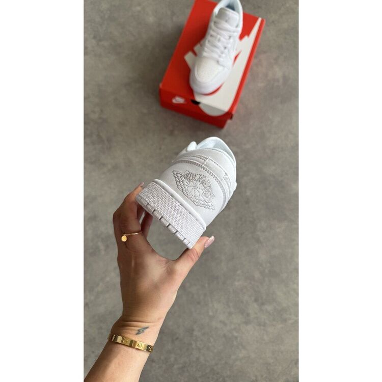 Air Jordan 1 Low
