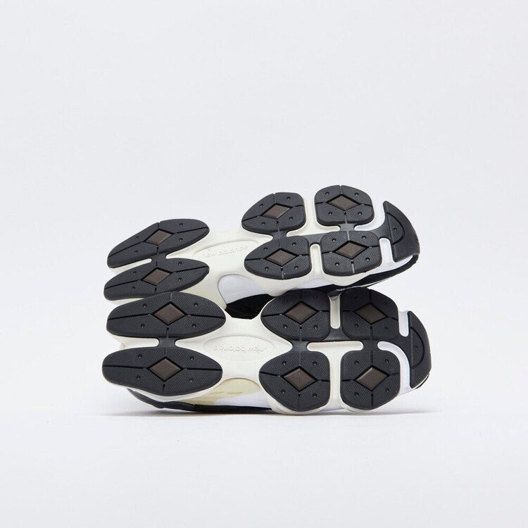 New Balance 9060 “Black Brown”
