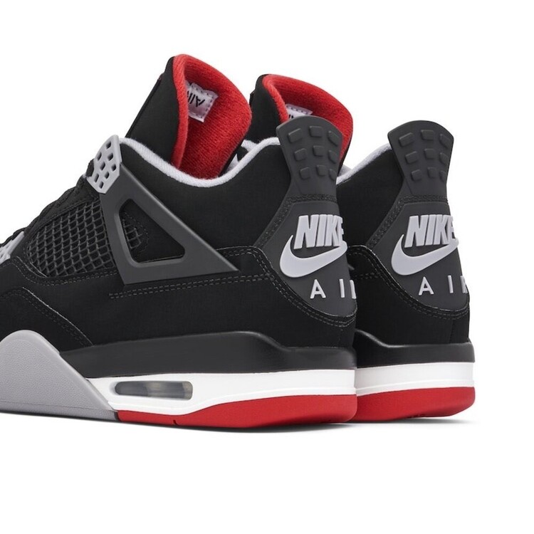 Air Jordan 4 Retro “Bred”