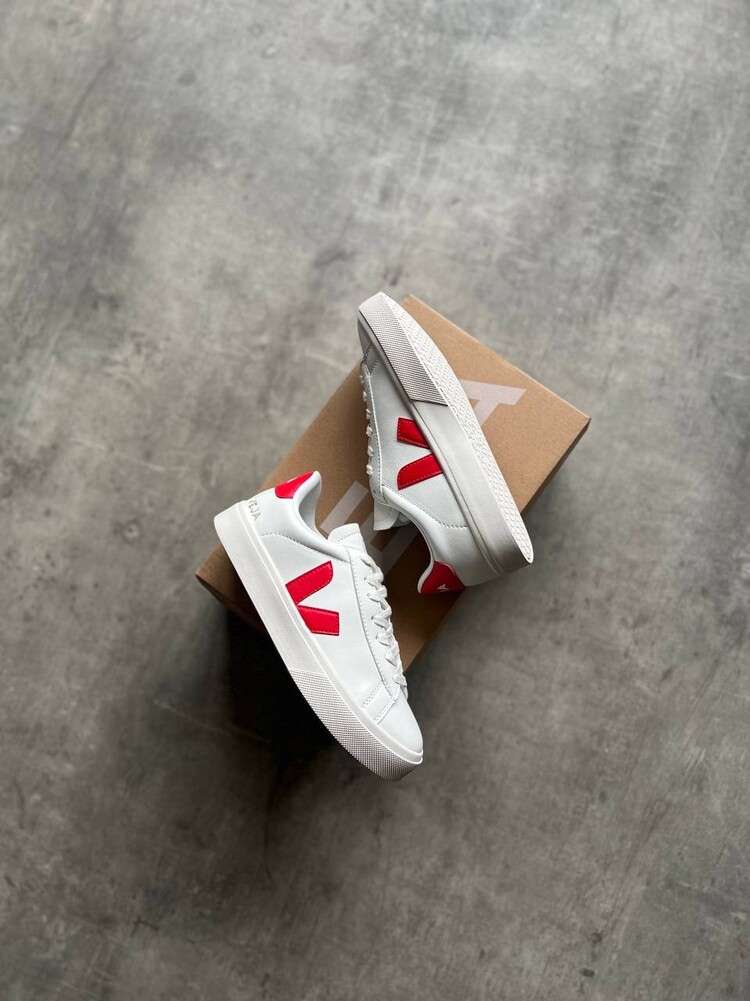 VEJA Campo Red