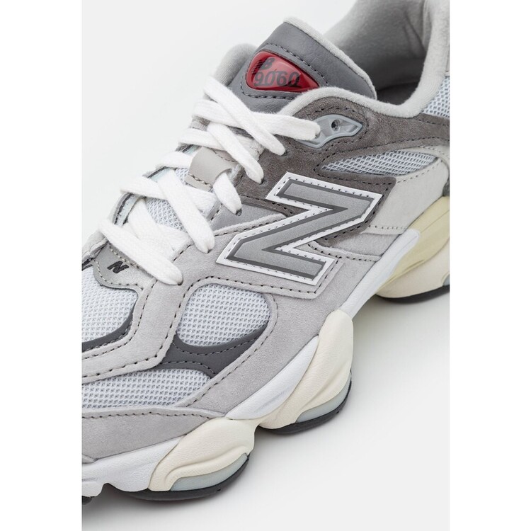 New Balance 9060 Core Rain Cloud