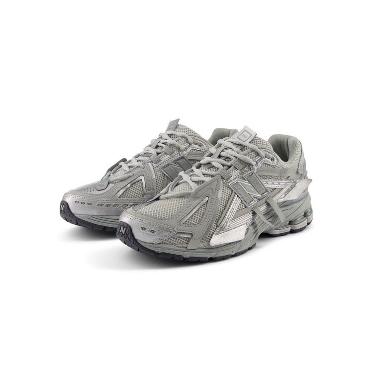 New Balance “1906A - Concrete Silver”
