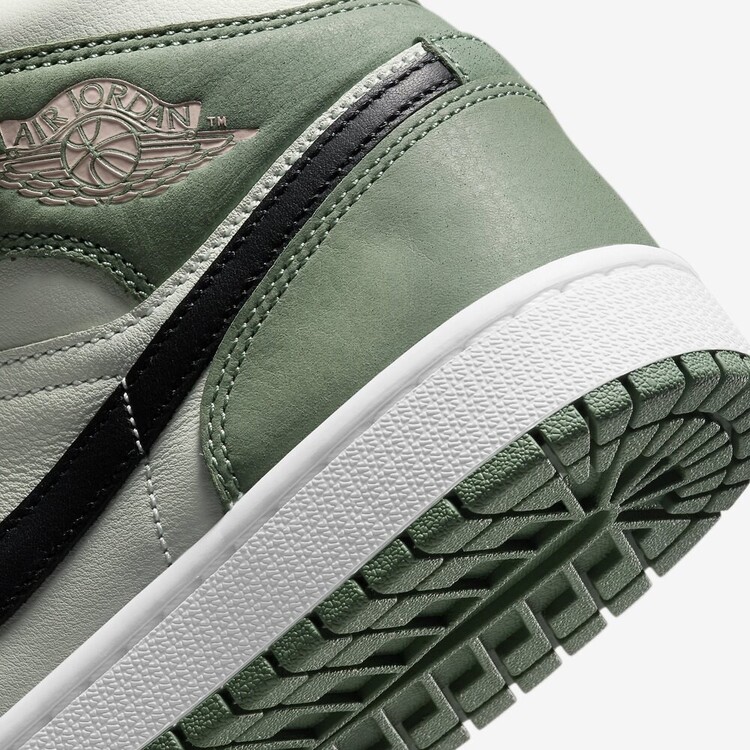 Nike Air Jordan 1 Mid
