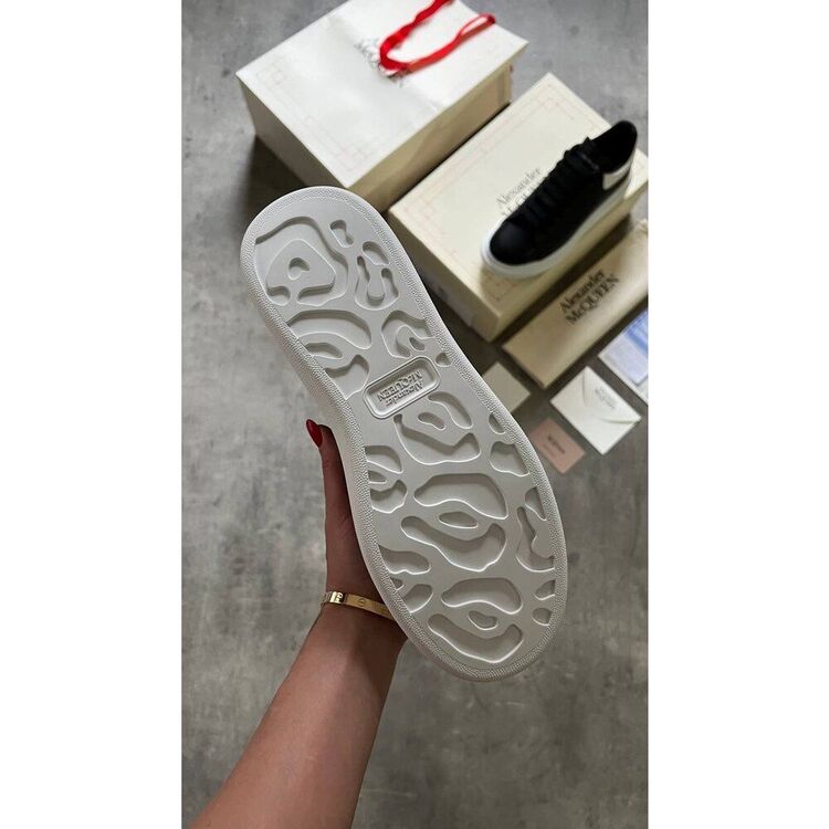 Alexander Mcqueen