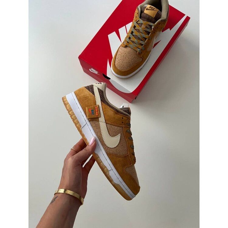 Nike Dunk Low SE Teddy Bear Praline