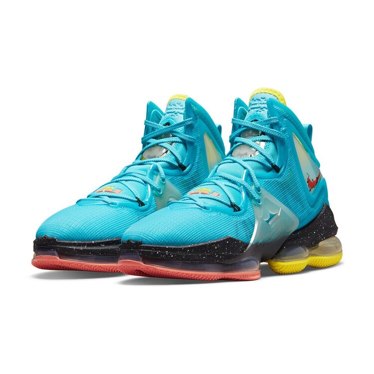 NİKE LEBRON 19 'CHRISTMAS'