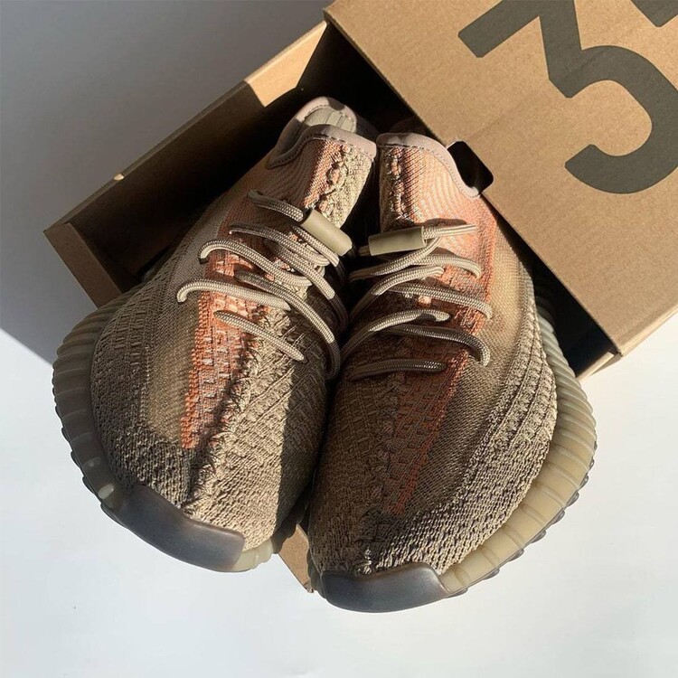 YEEZY BOOST 350 V2 “SAND TAUPE”