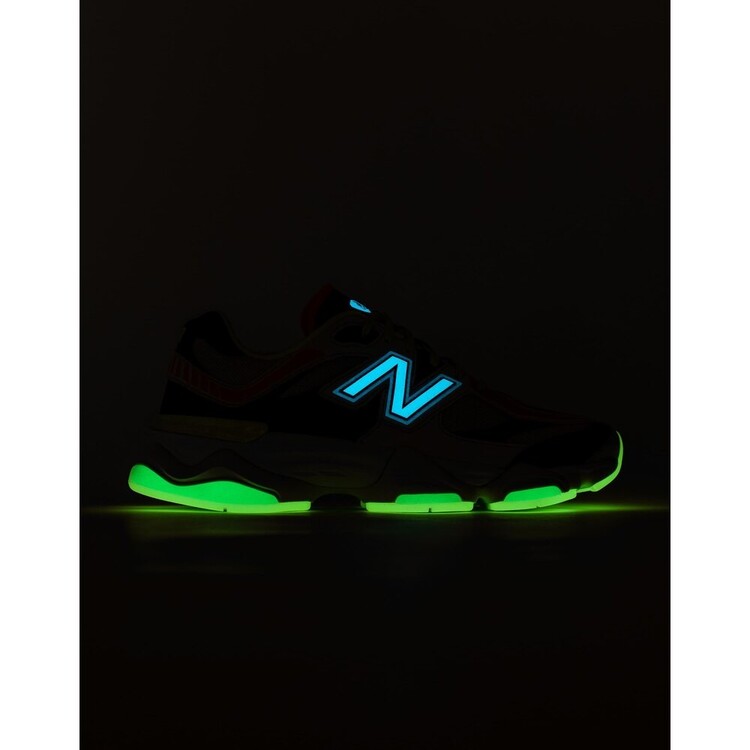 New Balance 9060 Green Glow İn The Dark