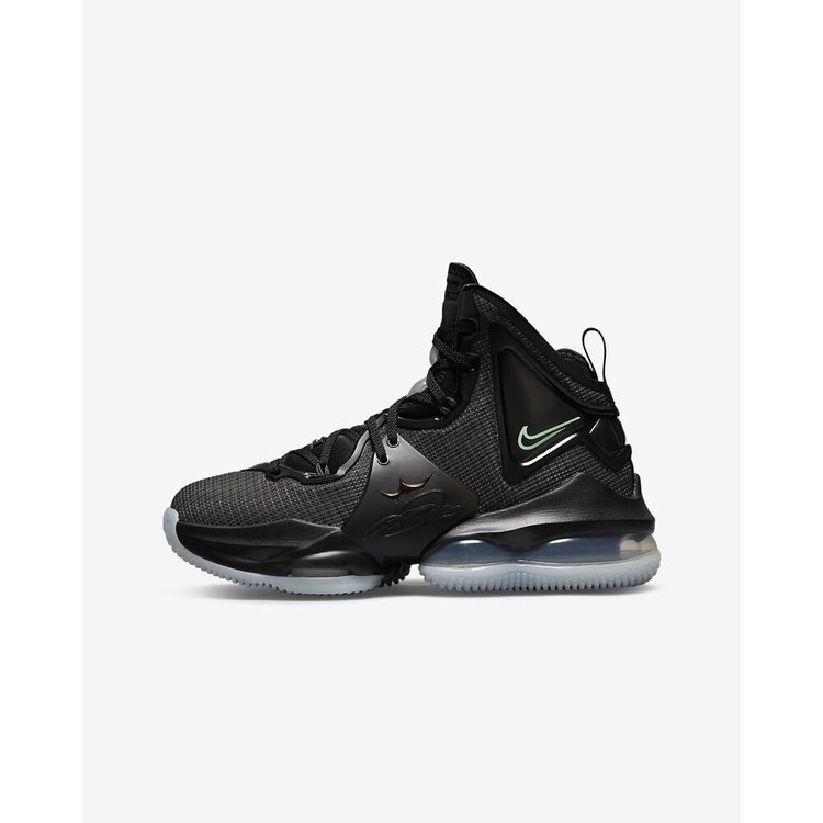 Lebron 19 Black Green Glow