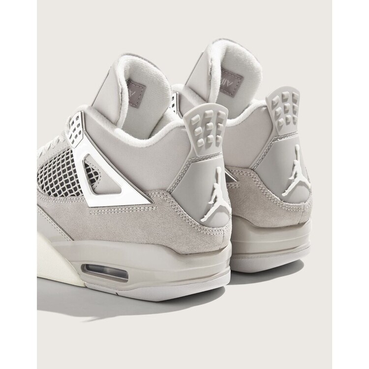 AİR JORDAN 4 RETRO FROZEN MOMENTS