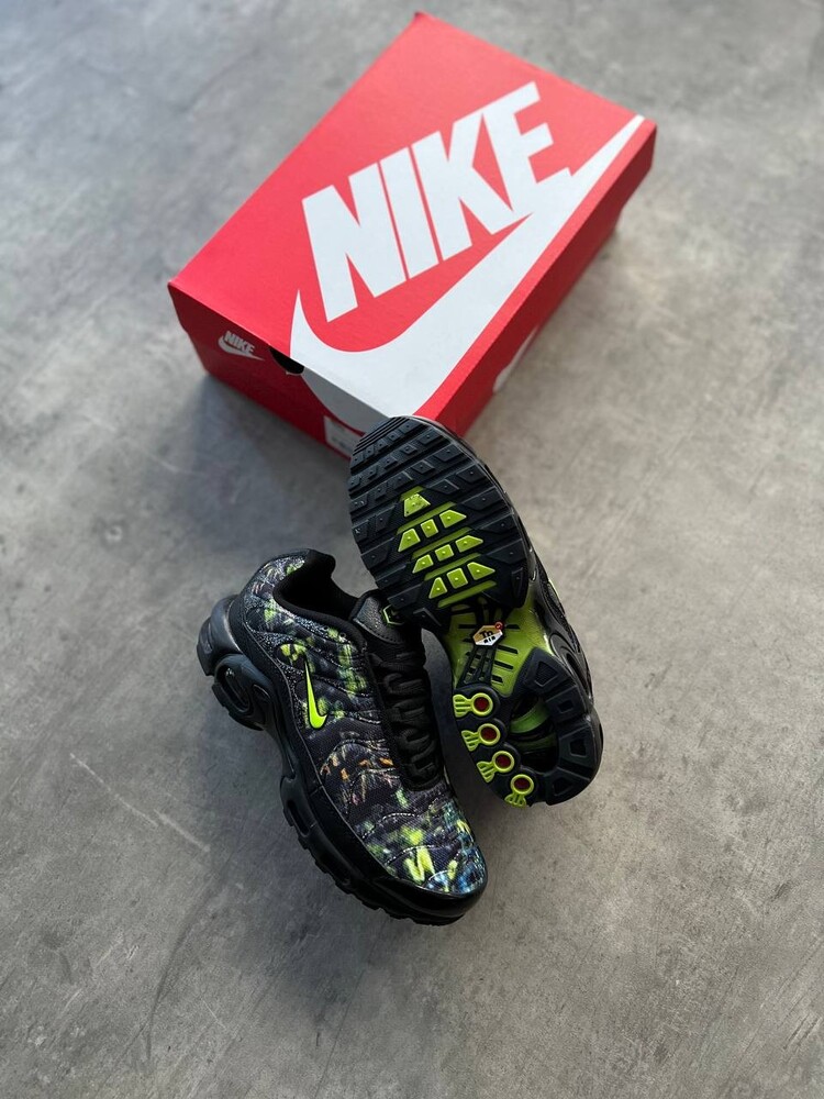 Air Max Plus TN Sustainable Black Volt