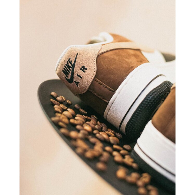 Nike Air Force 1 Mocha