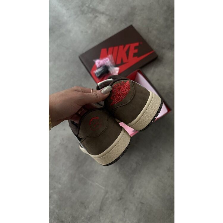 Air Jordan 1 Low OG x “Travis Scott Dark Mocha”