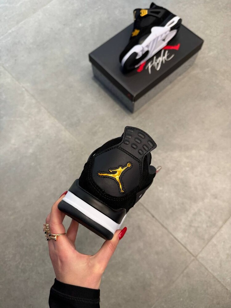 Air Jordan 4 Retro