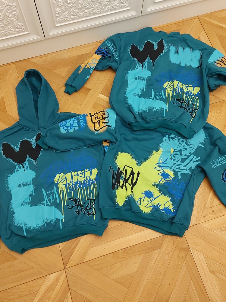 Graffiti Baskılı Hoodie