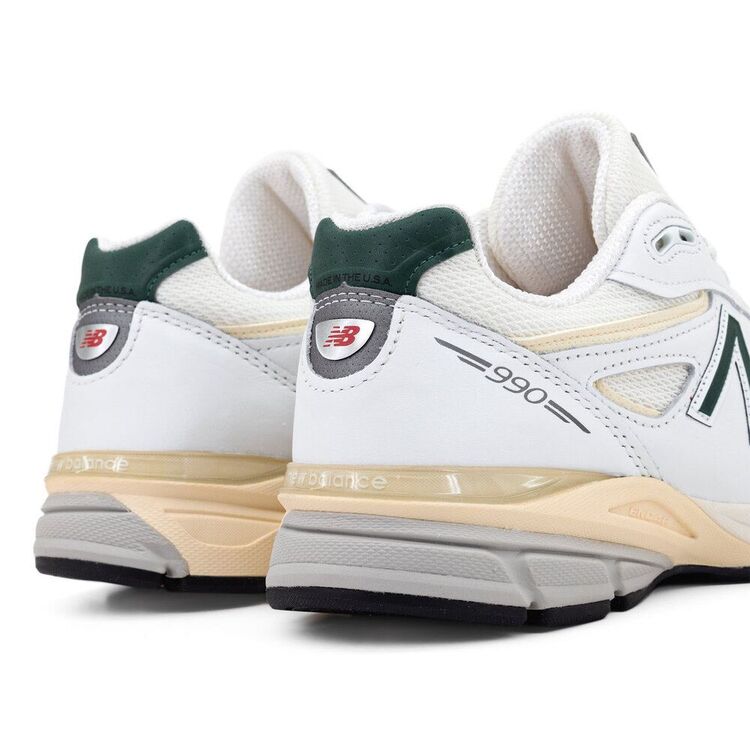 New Balance Made in USA 990 V4 Calcium | Forest Green