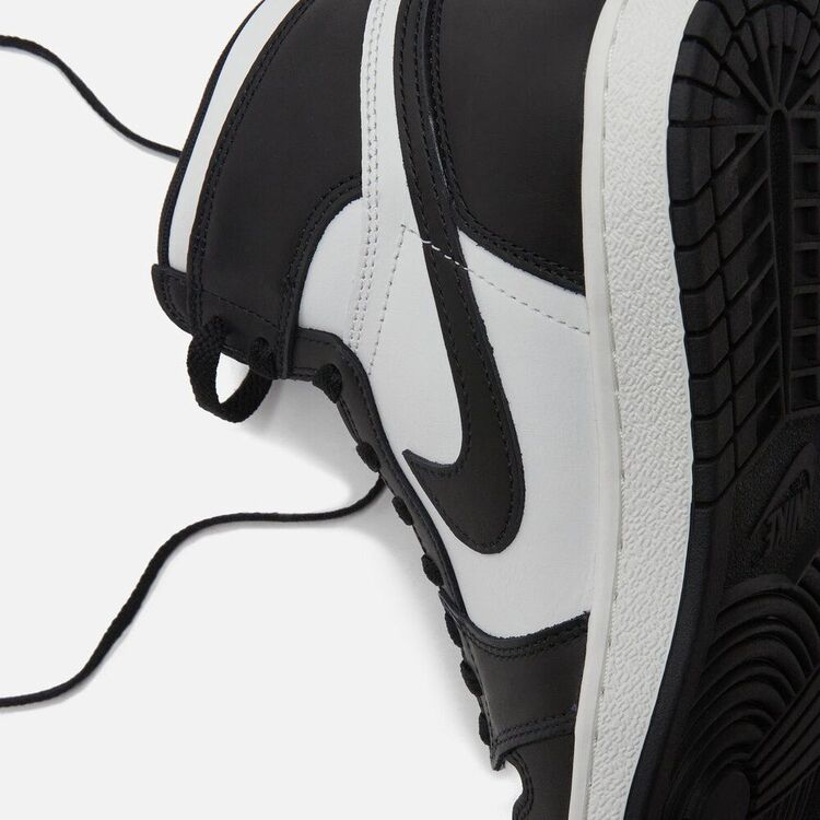 Air Jordan 1 High '85 Black White