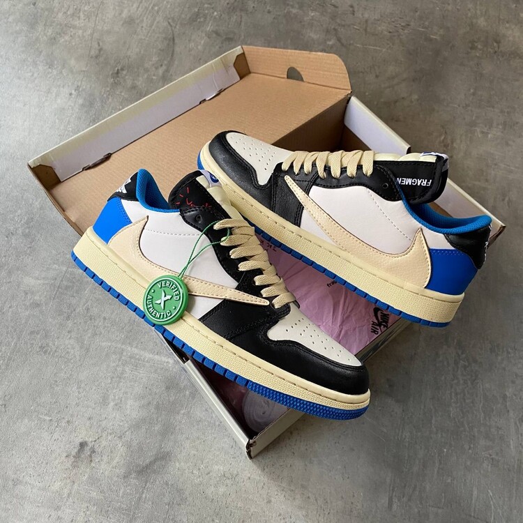 Travis Scott x Fragment x Air Jordan 1 Low