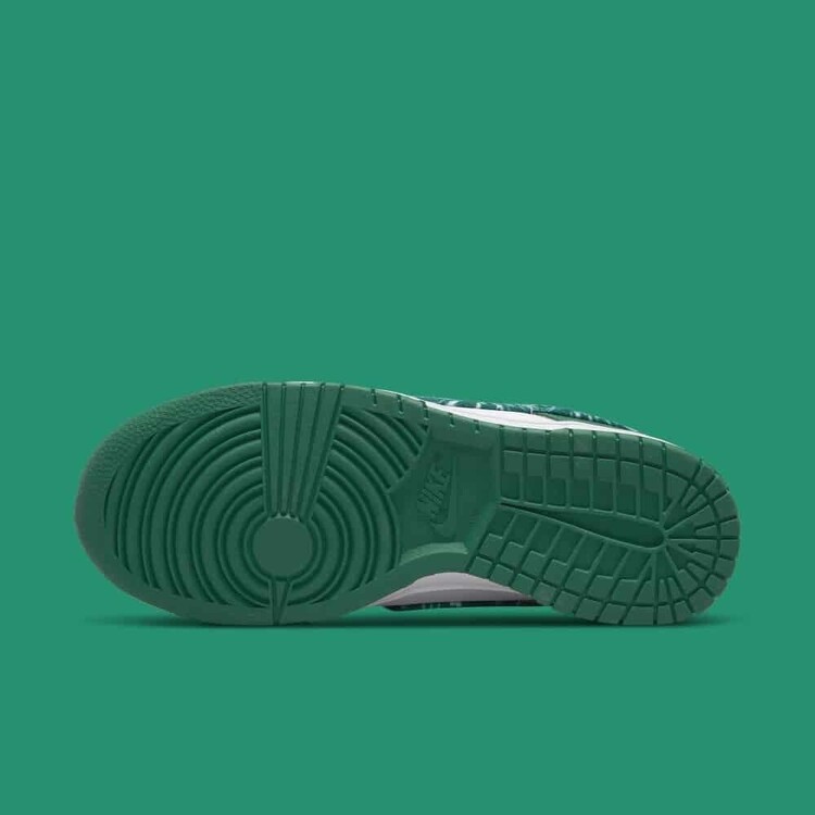 Nike Dunk Low Green Paisley