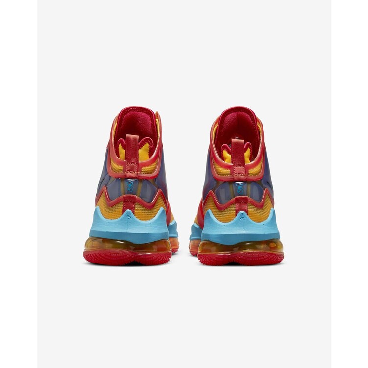 Space Jam x LeBron 19 ''Tune Squad''