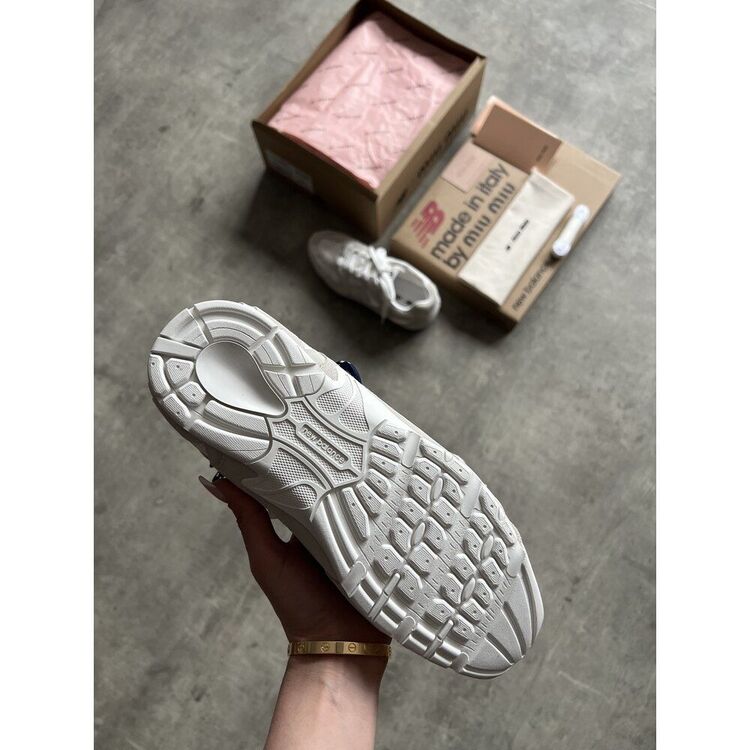 New Balance x Miu Miu 530 SL (Full Box)