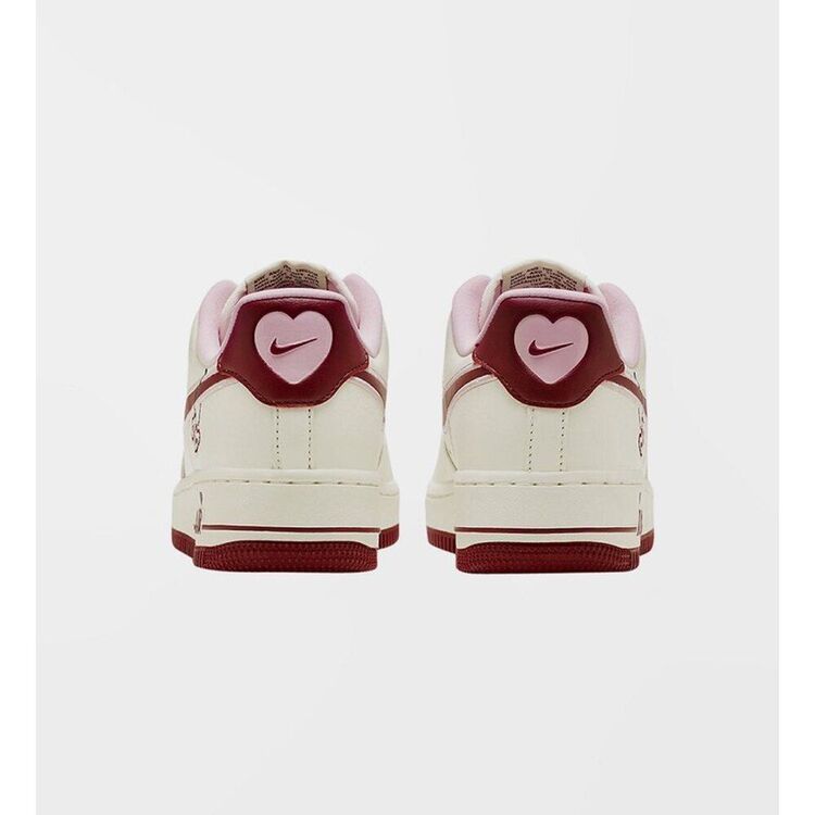 Nike Air Force 1 Valentine’s Day