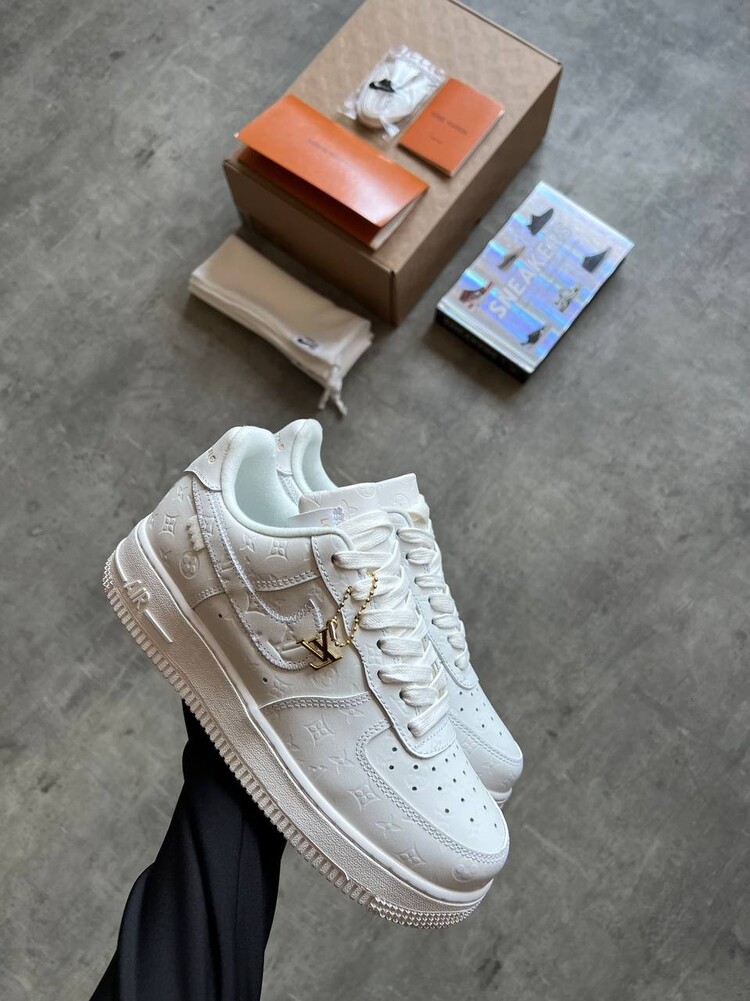 Nike Air Force 1 x Louis Vuitton