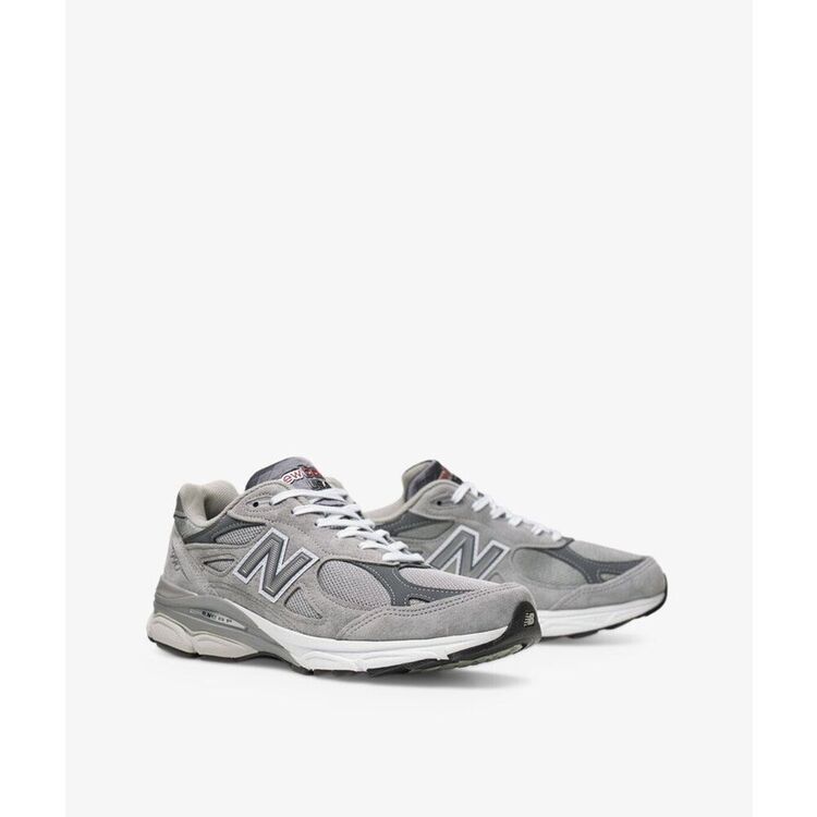 New Balance 990v3