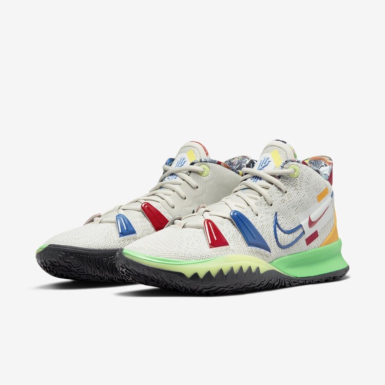 Nike Kyrie 7 Visions