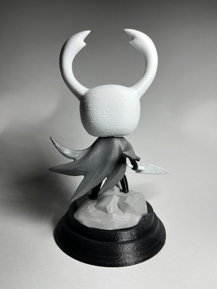 Hollow Knight Figür