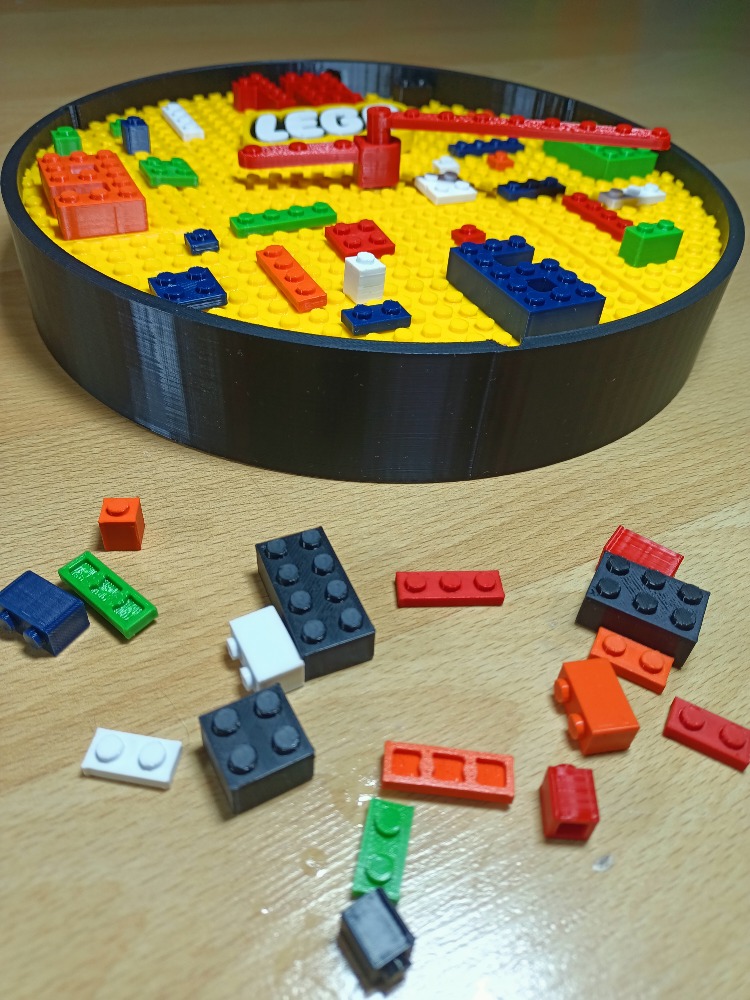 Lego Değiştirilebilir Duvar Saati