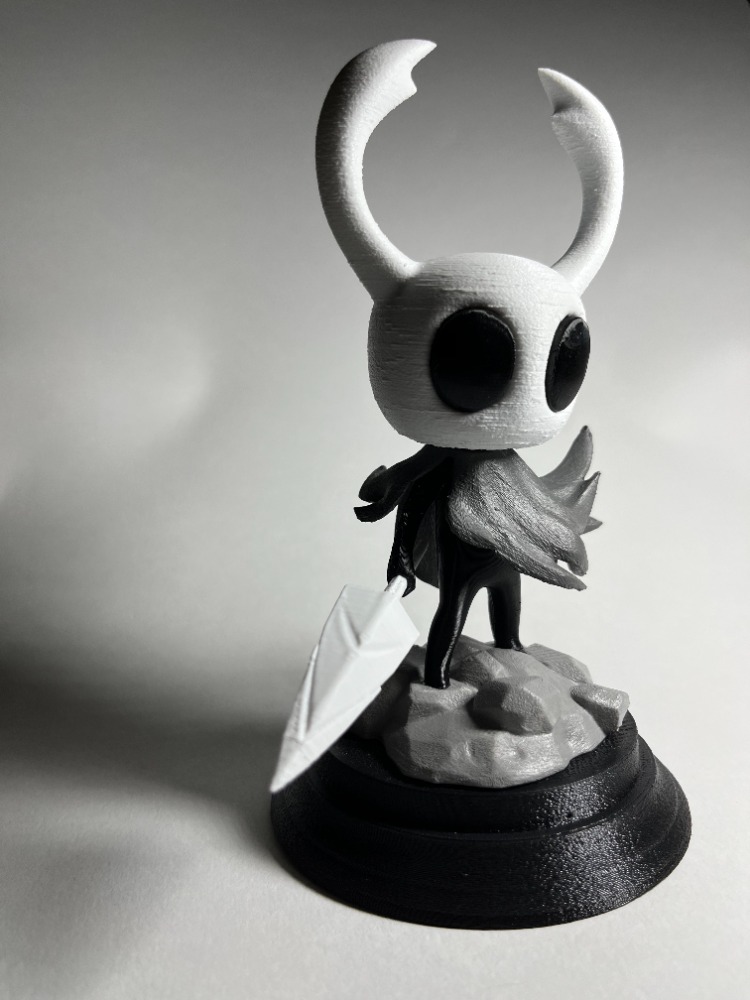 Hollow Knight Figür