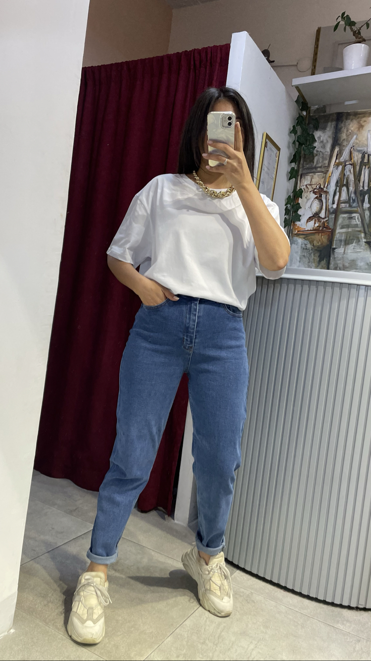 Likralı mavi boyfriend jean 