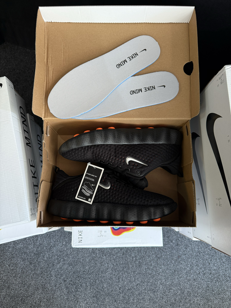 Nike Mind 002 “Black/Hyper Crimson” 