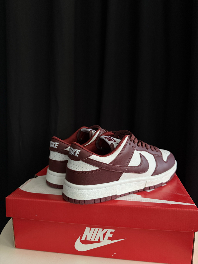Nike Dunk Low Bordeaux 
