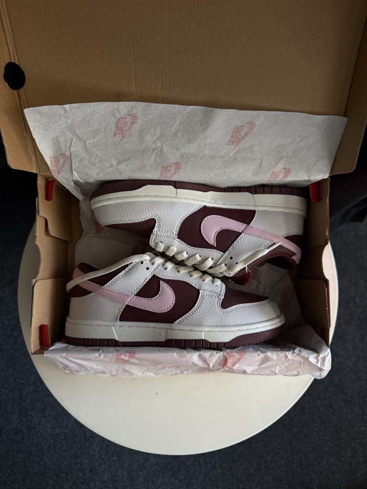 Nike Dunk Low For Valentine’s Day 2023  