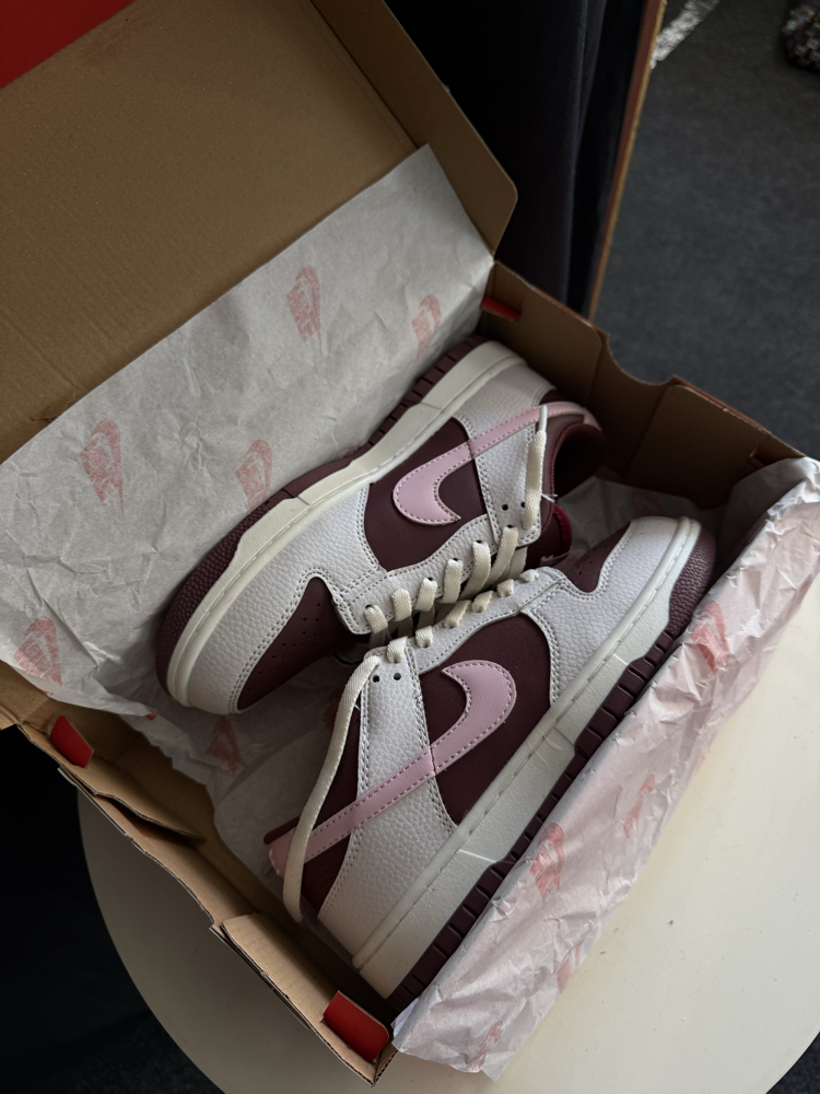 Nike Dunk Low For Valentine’s Day 2023  