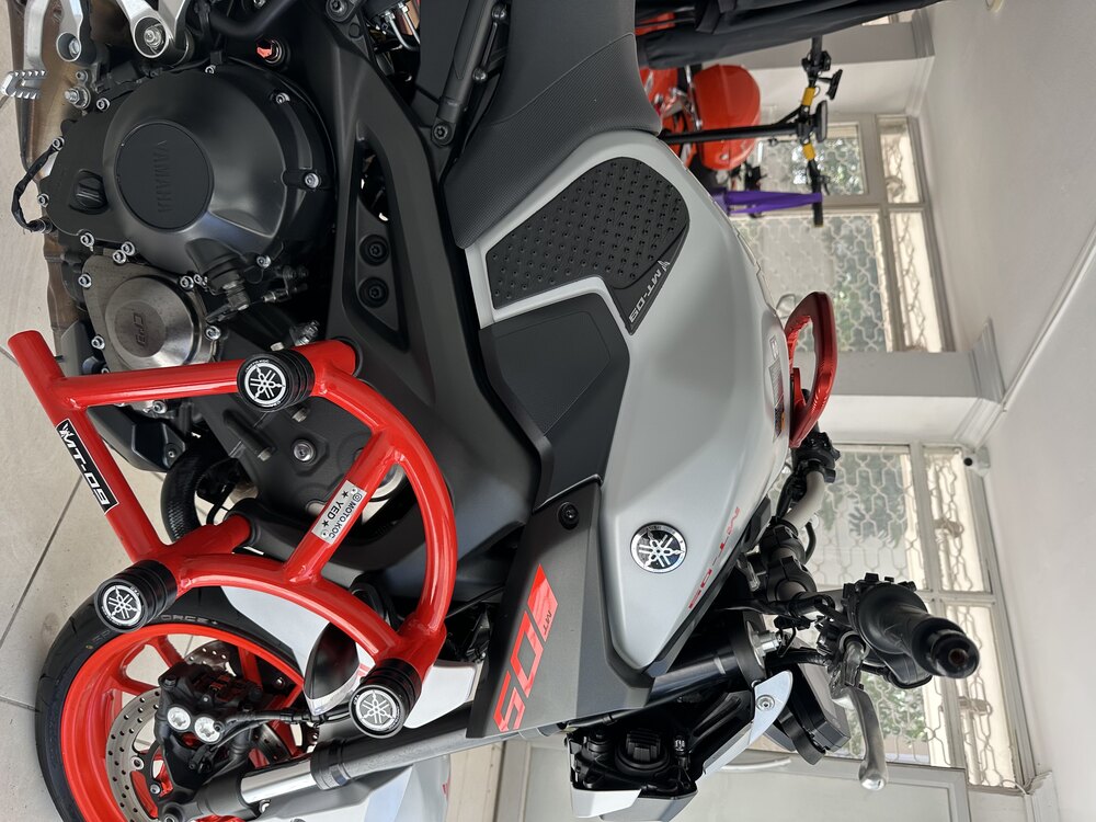 YAMAHA MT09 6LI KORUMA DEMİRİ GEN1-GEN2 ICE FLUO