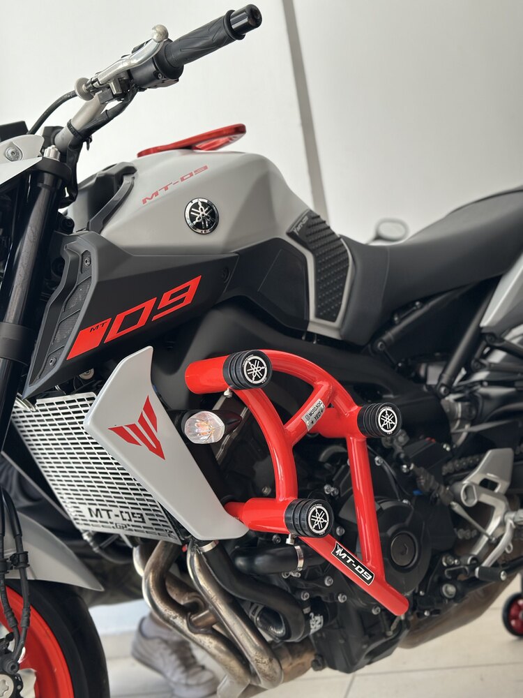 YAMAHA MT09 6LI KORUMA DEMİRİ GEN1-GEN2 ICE FLUO