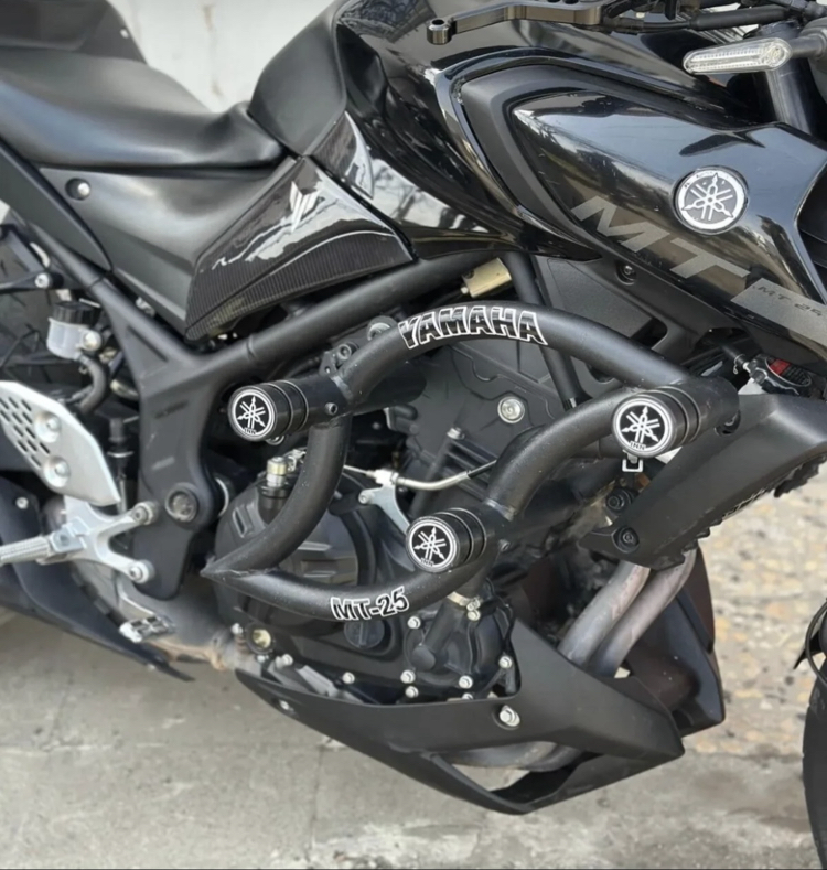 YAMAHA MT 25 ÖZEL ÜRETİM 3 TAKOZLU ÖN KORUMA DEMİRİ 