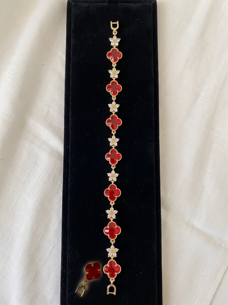 Taş İşlemeli Luxury Bileklik