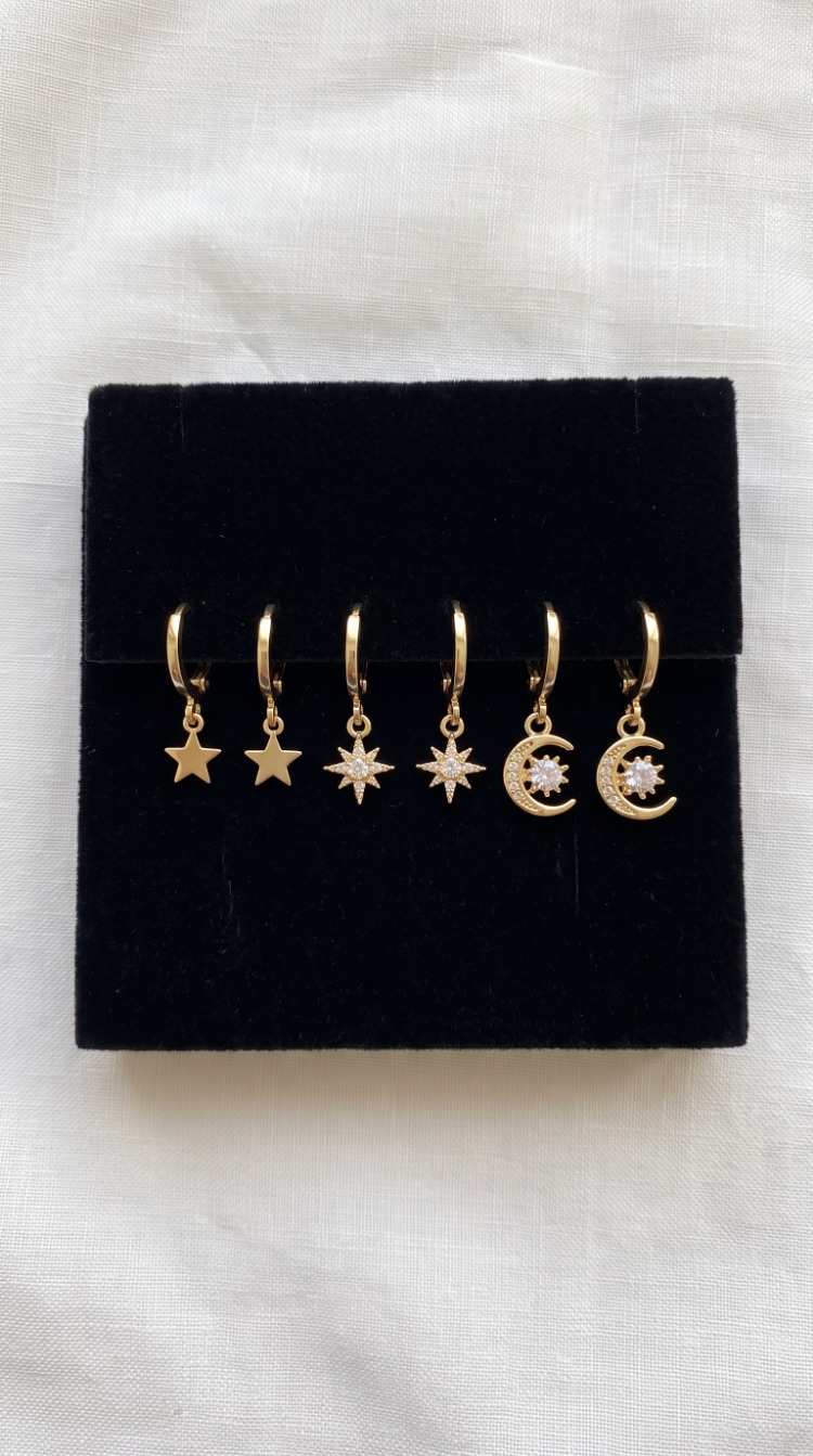 Taş İşlemeli Küpe
