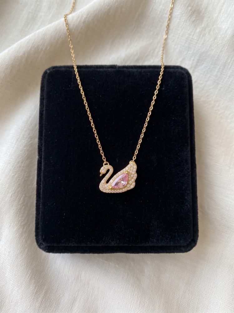 Pembe Taşlı Kuğu Kolye