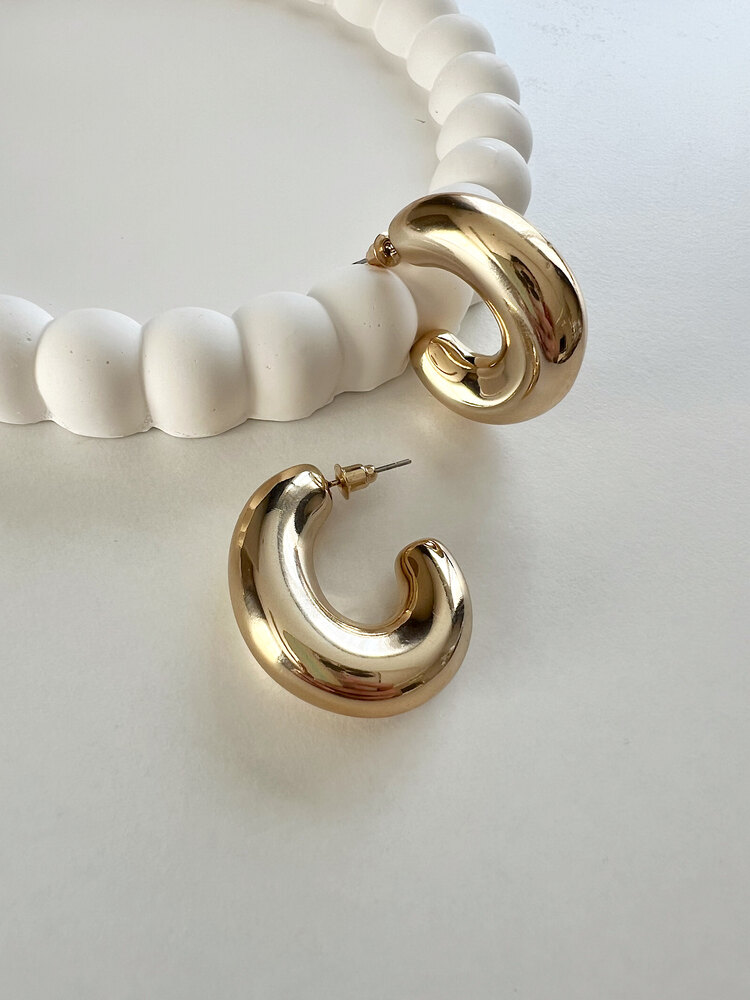 Gold Bombeli halka küpe✨