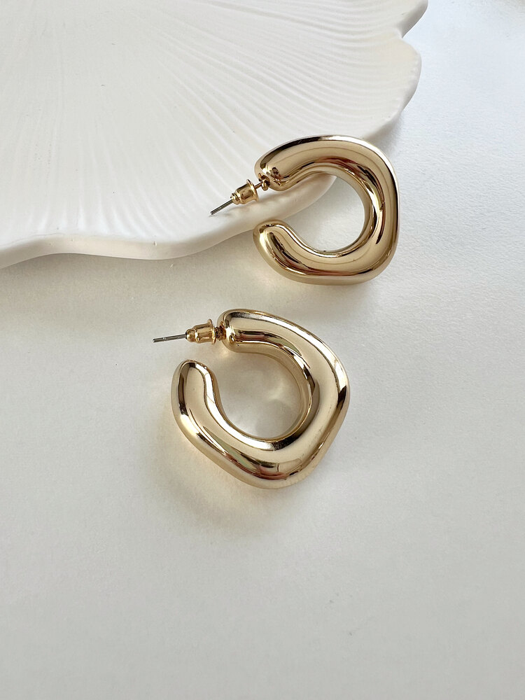 Gold bombeli küpe✨