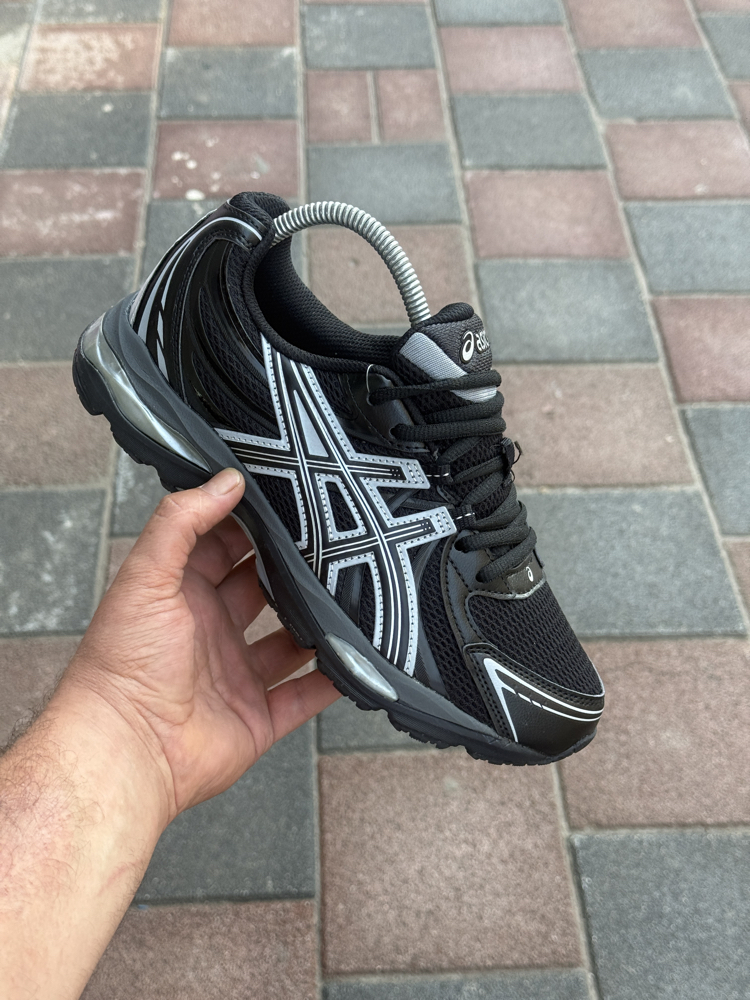 ASICS