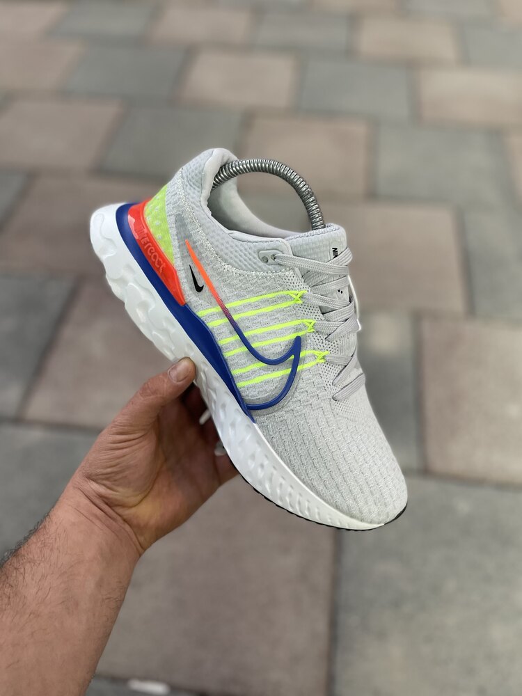 Nike