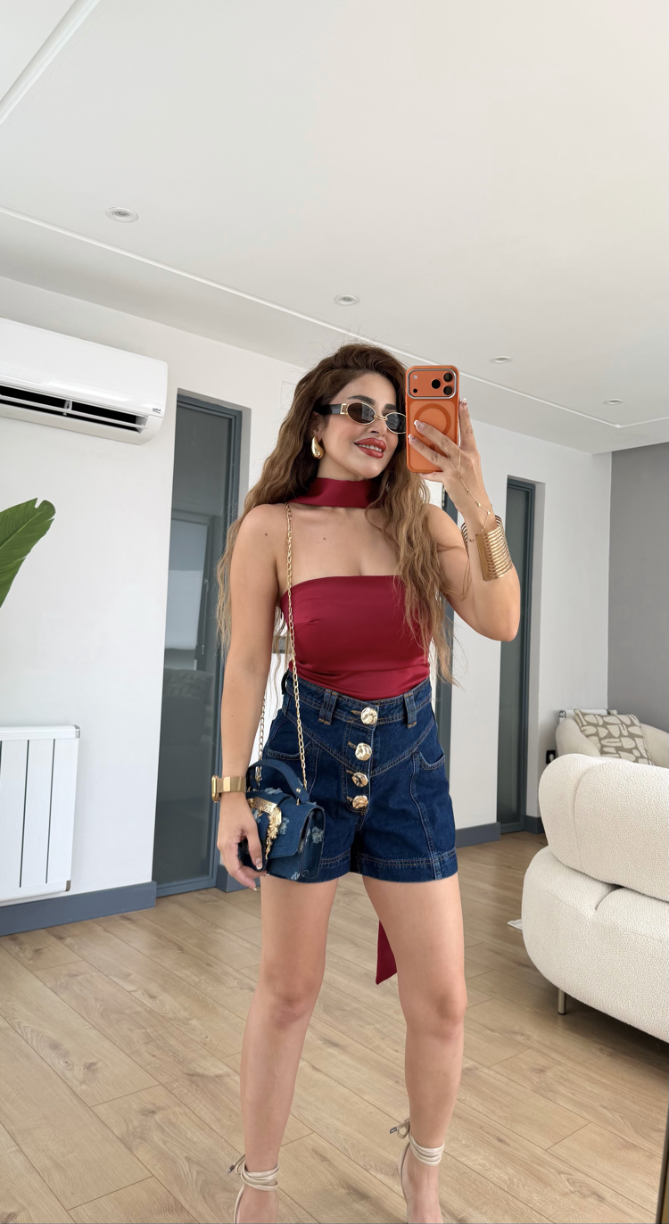 Düğmeli kot şort