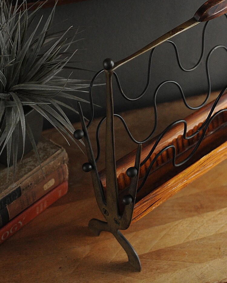 Mid Century Gazetelik