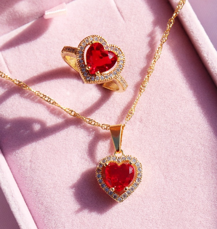Red Love Set